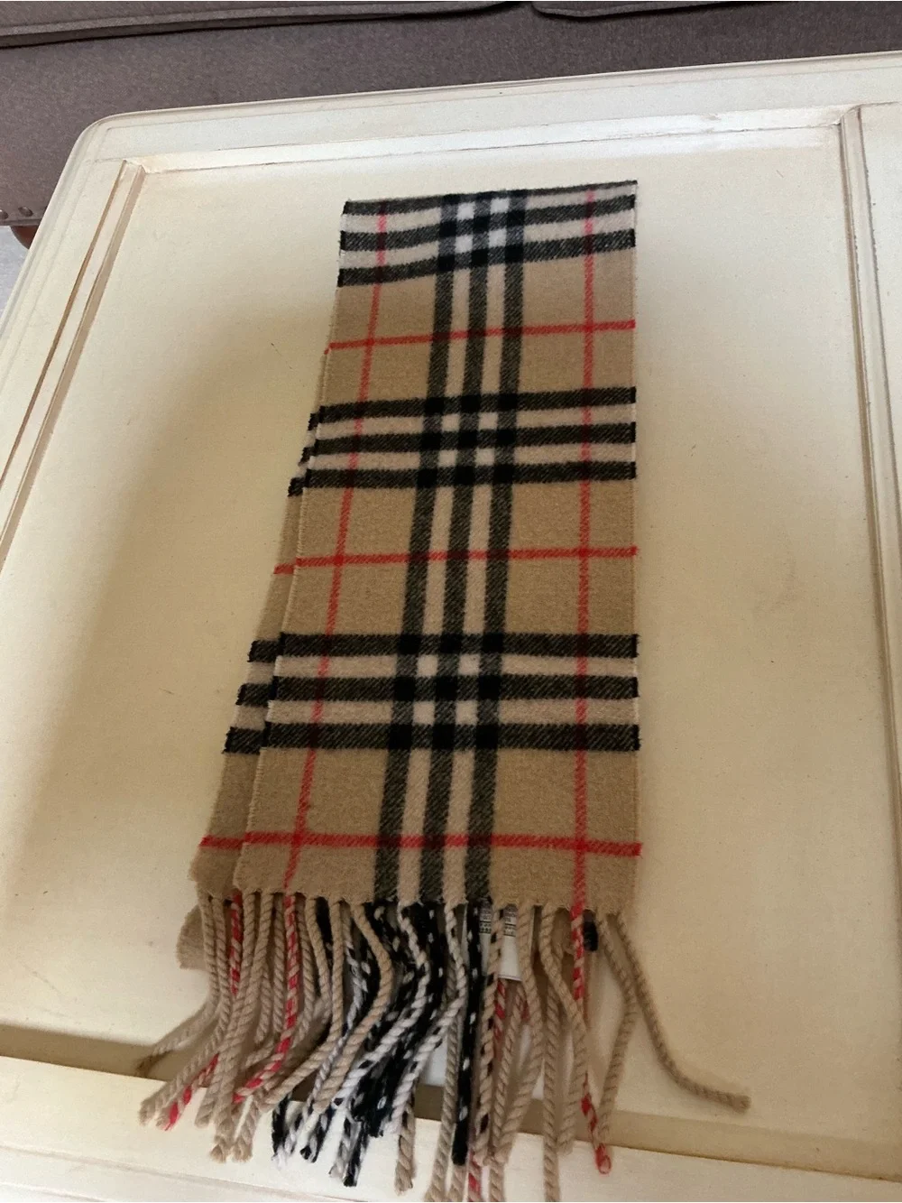 BEAUTIFUL BURBERRY CASHMERE FRINGE SCARF IN SAND BEIGE PERFECT CONDITION